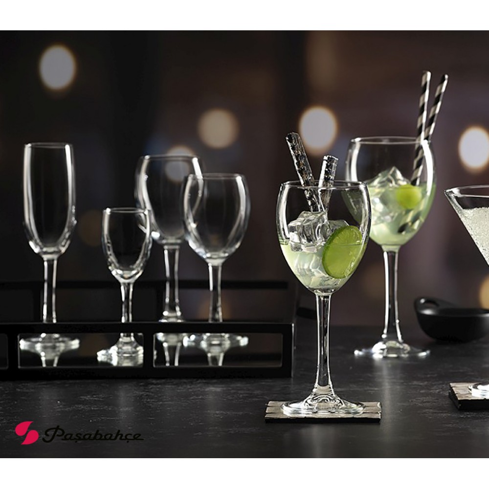 IMPERIAL WHITE WINE 198CC H: 16CM PLT/864 GB6.OB24