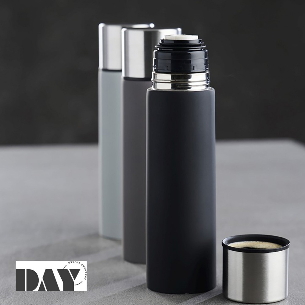 DAY ΘΕΡΜΟΣ 3 ΧΡΩΜΑΤΑ ASS. 500ML (4ΧΑΝΟΙΧΤΟ ΓΚΡΙ/4X ΣΚΟΥΡΟ ΓΚΡΙ/3XΜΑΥΡΟ)